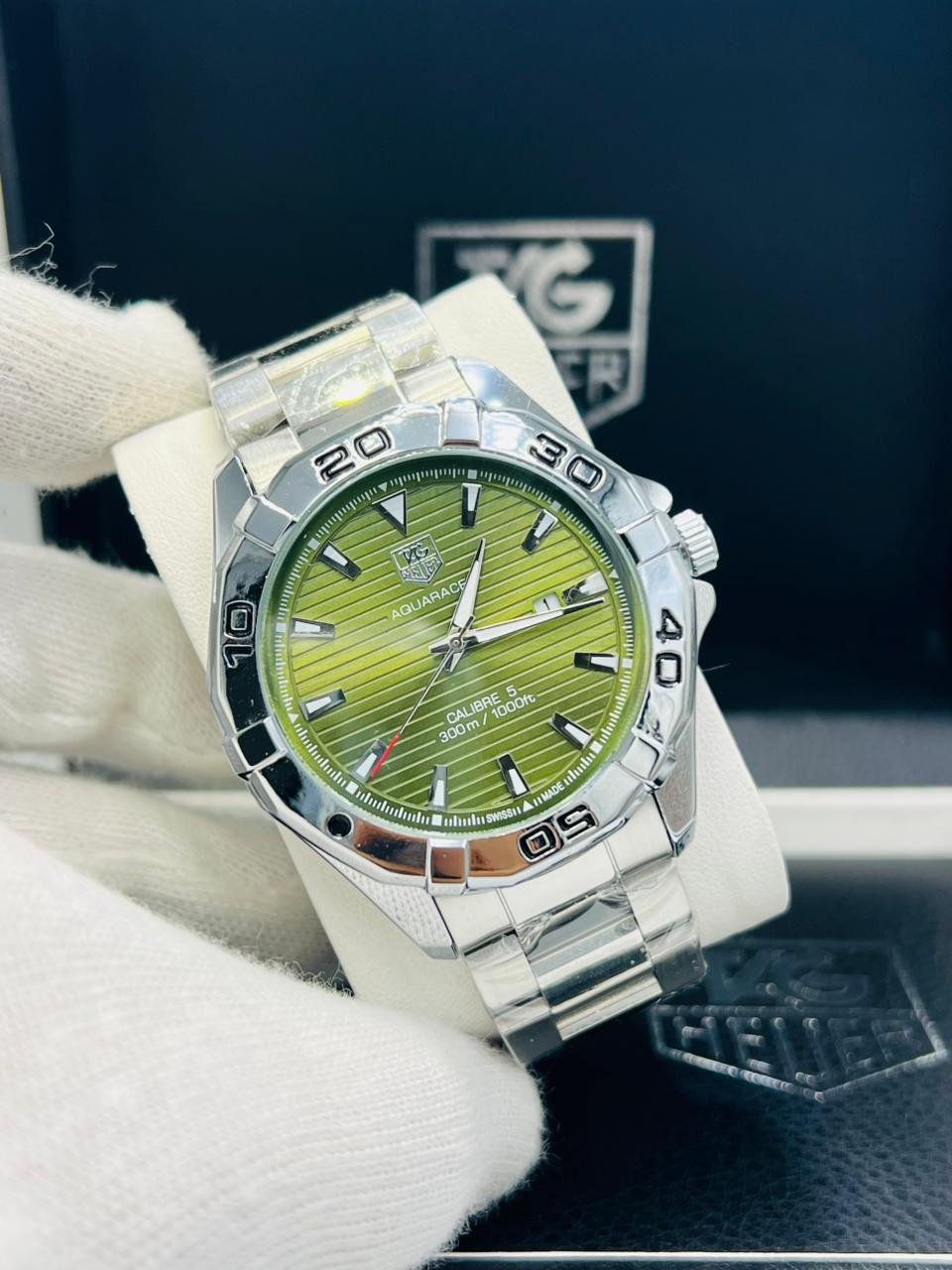 JkNkgmWYEMYqDZDa.jpeg TAG Heuer Aquaracer Dive Watch - Image 1