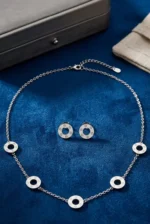 Woman Screw Motif Jewelry Set - Image 4